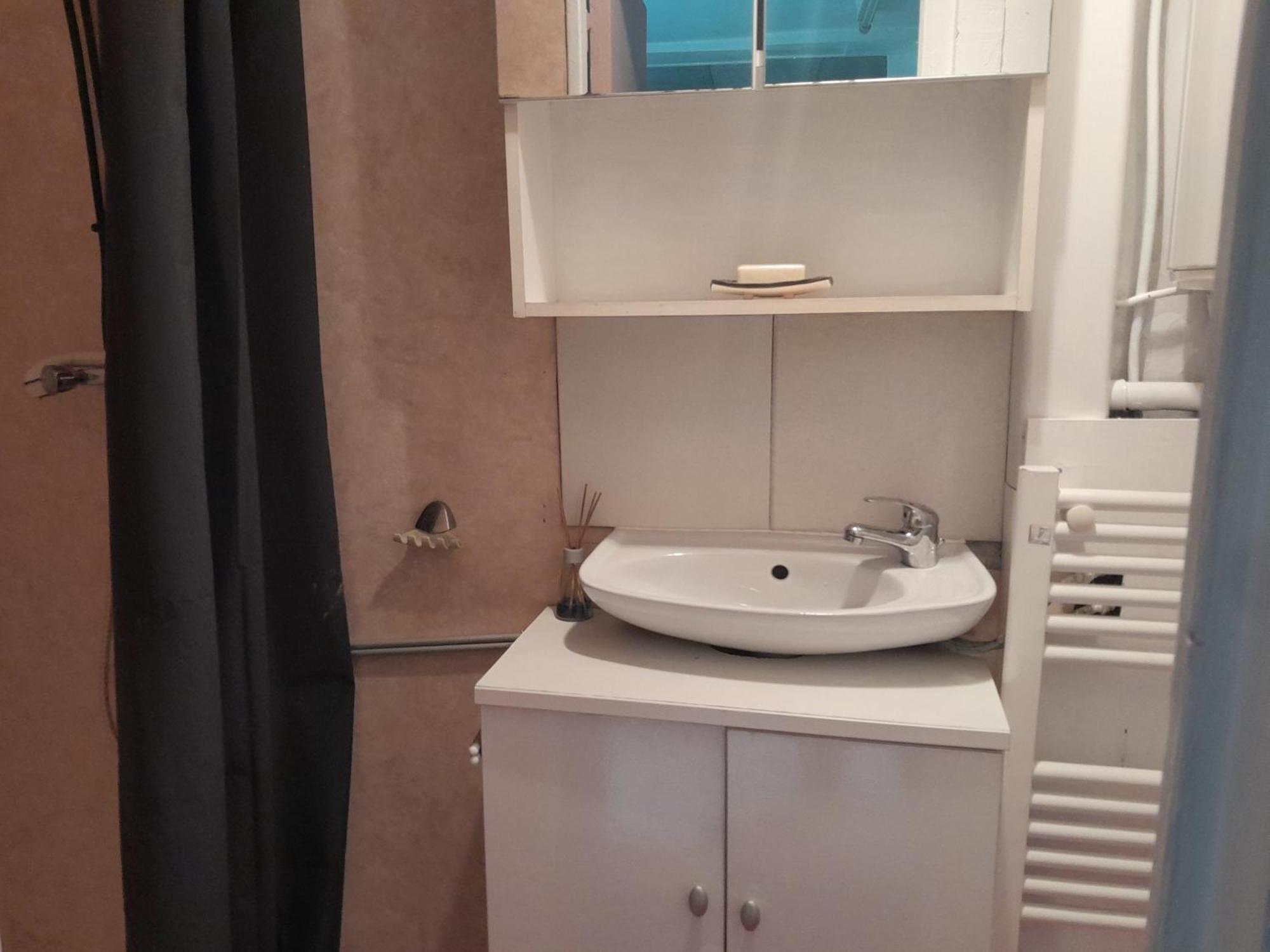 Appartement Privatif Tout Equipe En Bord De Riviere Figeac Exterior foto
